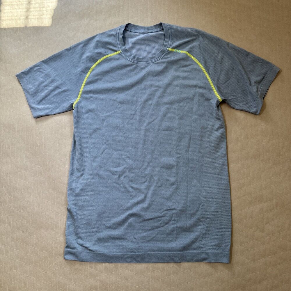 Lululemon Shirt Mens Small Stretch Your Head Metal Vent Gray Yellow Running